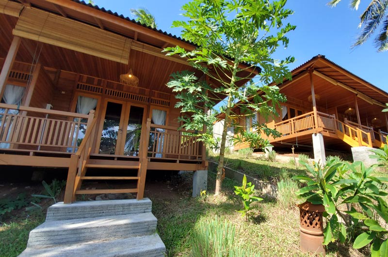 Bastianos Bangka Standard Hillside