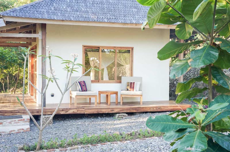 06 Nights Complete Diver Package Hillside Standard Bungalow Alor Tanapi Dive Resort 2027