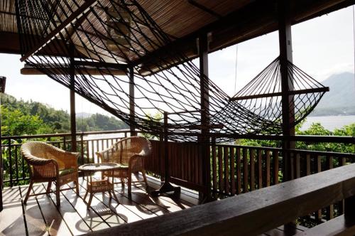 superior_hillside_lembeh_2