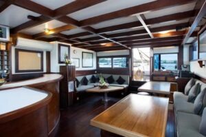 dive-travel-indonesia-katharina-liveaboards